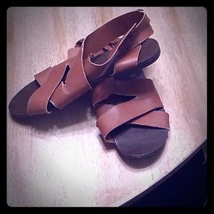 Brown scrappy casual sandals